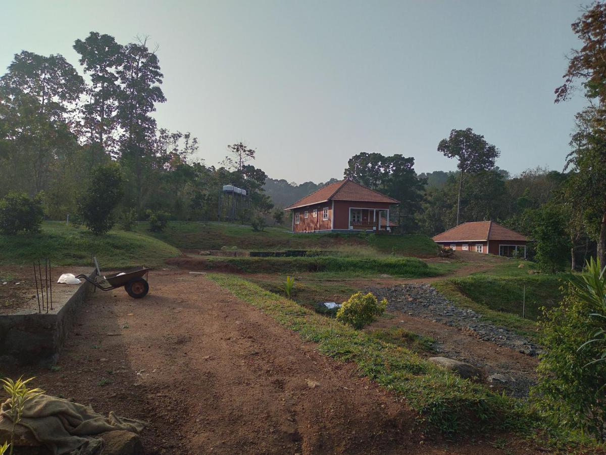Tranquil Farms Villa Manimala Luaran gambar