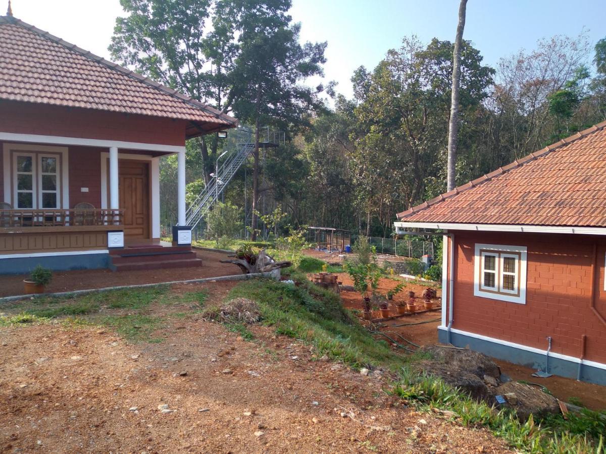 Tranquil Farms Villa Manimala Luaran gambar
